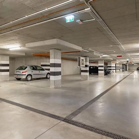 Apartment With Balcony, Private Parking - Bagry Lake - Goszczynskiego 1 クラクフ エクステリア 写真